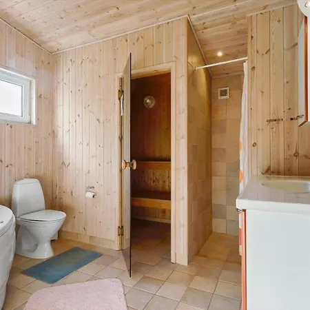 84266-knebel-toplaerkevej-1 بيت للعطل