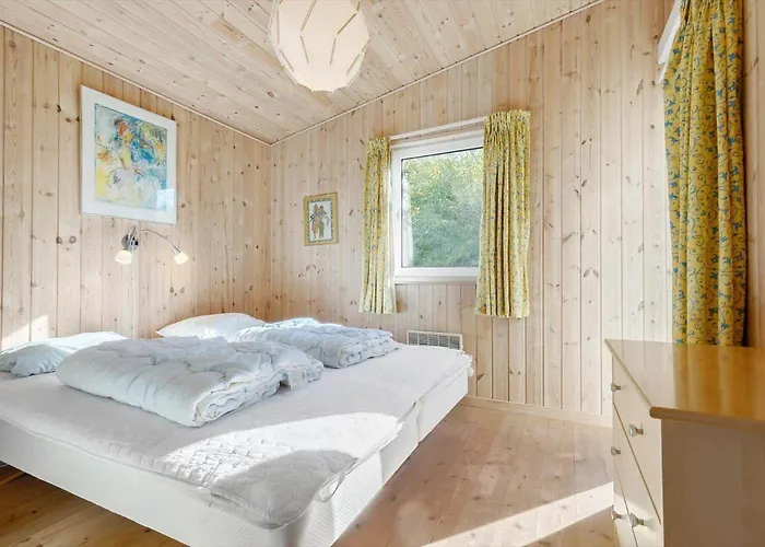 84266-knebel-toplaerkevej-1