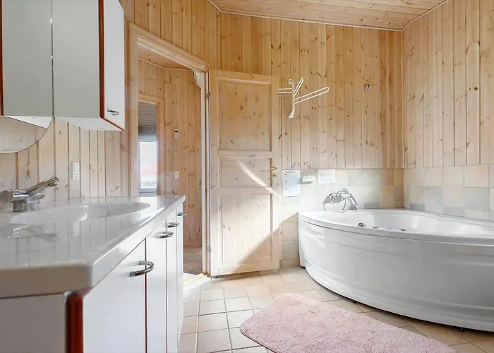 84266-knebel-toplaerkevej-1 Holiday home *