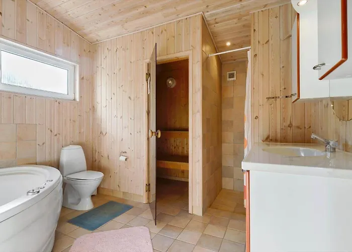 84266-knebel-toplaerkevej-1 Holiday home